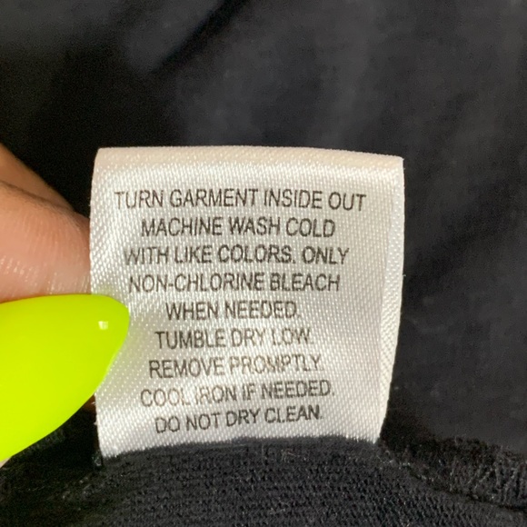 🌵Cactus+Pearl Brand Tee - Picture 5 of 5